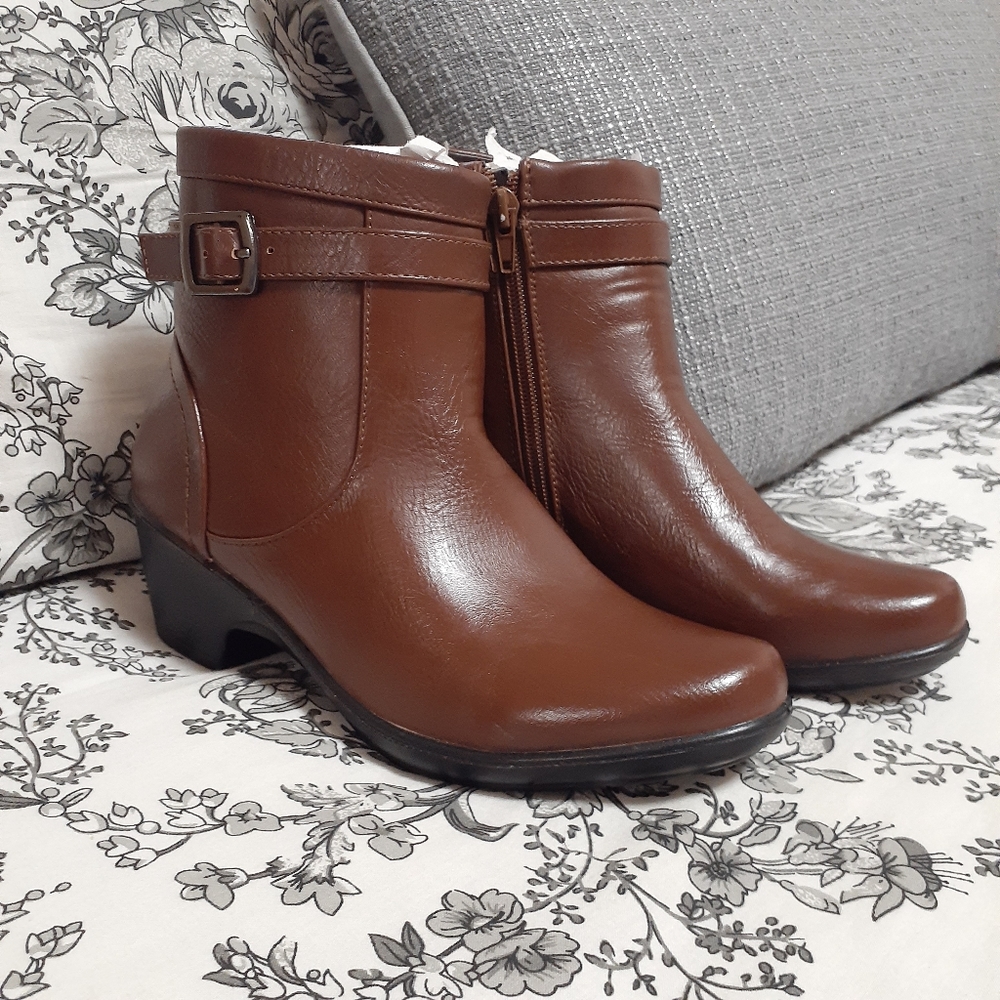 NWT AEROCUSHION Ultimate Comfort Booties